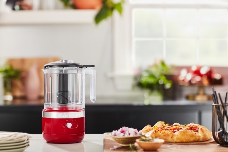 Kuchyňský robot KitchenAid 5KFCB519EER červený