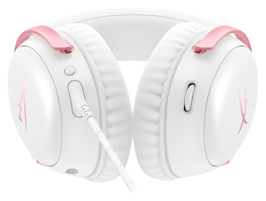 Headset HyperX Cloud III detail náušníků