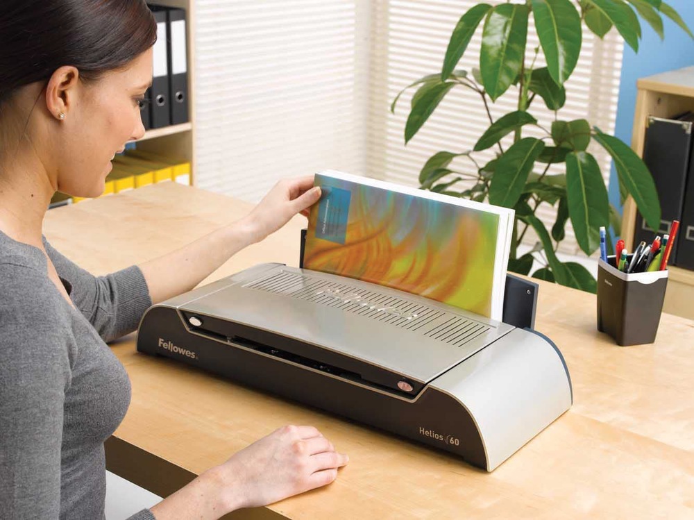 Vazač Fellowes Helios 60, termovazba černý/šedý Vazač Fellowes Helios 60, termovazba černý/šedý
