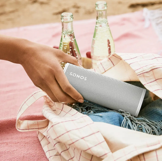 Přenosný reproduktor SONOS Roam bílý