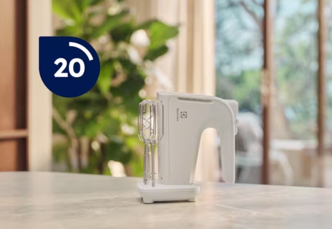 Ruční šlehač Electrolux 300 Mattino 2.0 EHM4W bílý