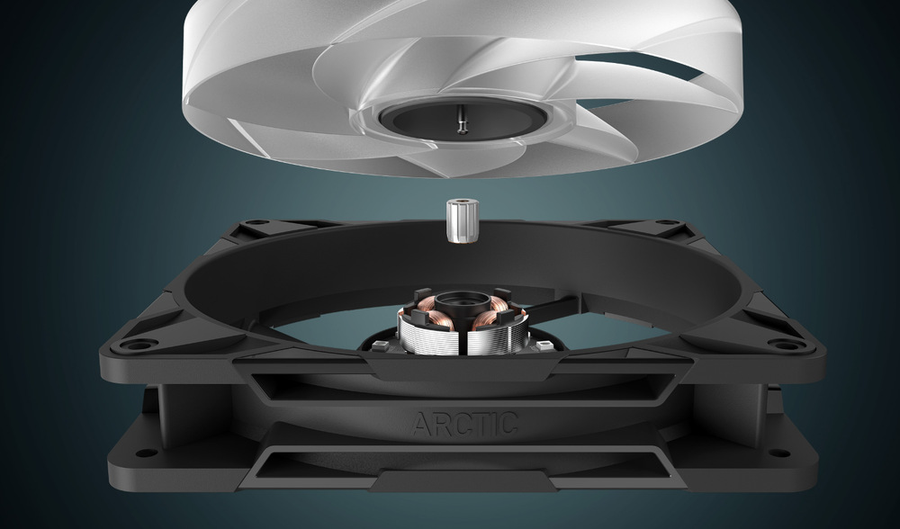Arctic Cooling P14 Pro ARGB se opírá o fluidní dynamické ložisko