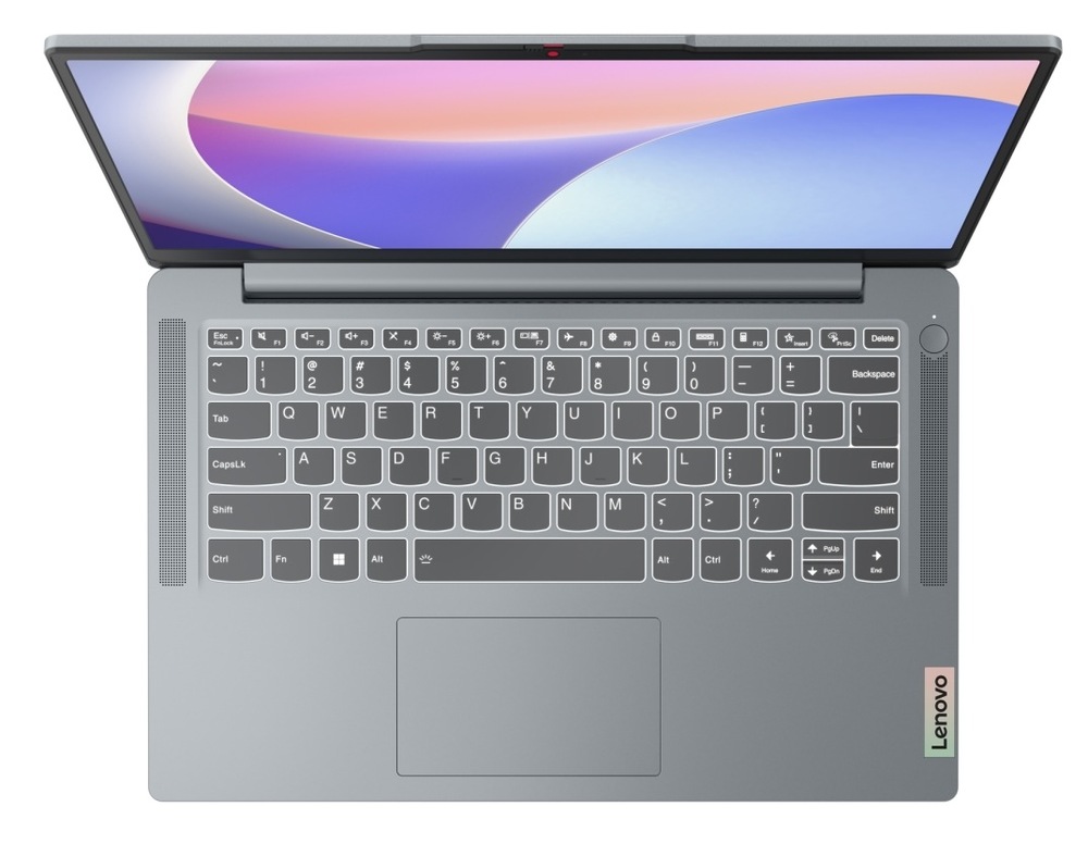 U Lenovo notebooku z řady IdeaPad najdete širokou nabídku portů od USB 3.2, USB-C přes HDMI až po kombinovaný konektor pro sluchátka/mikrofon 3,5mm jack a podporu paměťových karet.