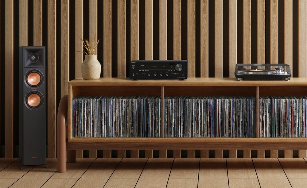 Zesilovač Onkyo TX-8470, DAB+ Integrovaný D/A obsahuje převodník pro precizní digitální reprodukci