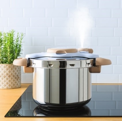 Tlakový hrnec Tefal Clipso Minut Natural P4624972, 9 l nerez/béžový Tlakový hrnec Tefal Clipso Minut Natural P4624972, 9 l nerez/béžový