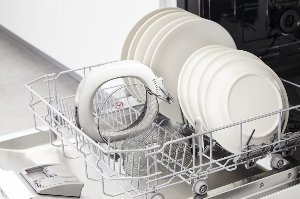 Umyvatelné části Fritézy Tefal Filtra Vision, FF2541E0 v myčce