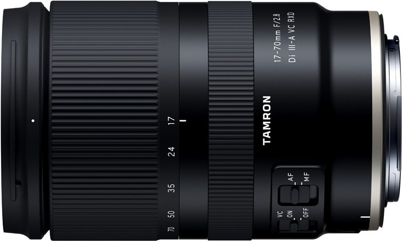 Univerzální zoom Tamron 17–70 mm f/2.8 Di III-a RXD s bajonetem Canon RF