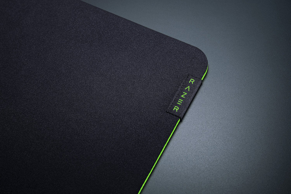 Podložka pod klávesnici a myš Razer Gigantus V2 3XL, 120 x 55 cm černá