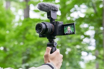 Digitální fotoaparát Sony Alpha 7C, tělo stříbrný Digitální fotoaparát Sony Alpha 7C, tělo stříbrný