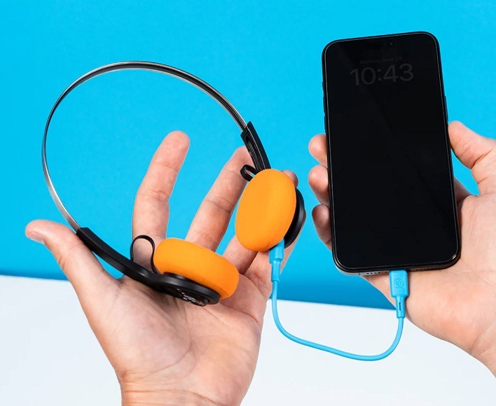 Sluchátka JLab Rewind Wireless Retro 2 černá Sluchátka JLab Rewind Wireless Retro 2 černá