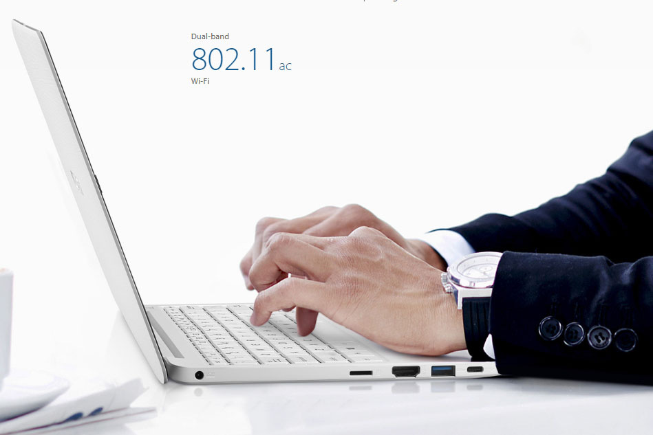 Notebook Asus VivoBook E203MA-FD018T bílý + Microsoft 365 pro jednotlivce