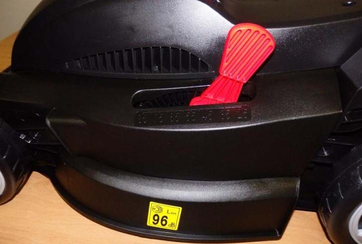 Sekačka VeGA GT 4205 Sekačka VeGA GT 4205