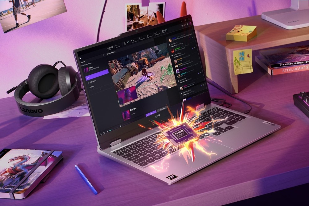 Notebook Lenovo LOQ 15AHP10 + Game Pass předplatné na 3 měsíce šedý Živé pracovní prostředí s notebookem Lenovo zobrazujícím herní stream. Na obrazovce je herní scéna a chat. Poblíž jsou sluchátka, lepicí papírky a knihy. Energicky zářící čip AMD Ryzen naznačuje vysoký výkon.