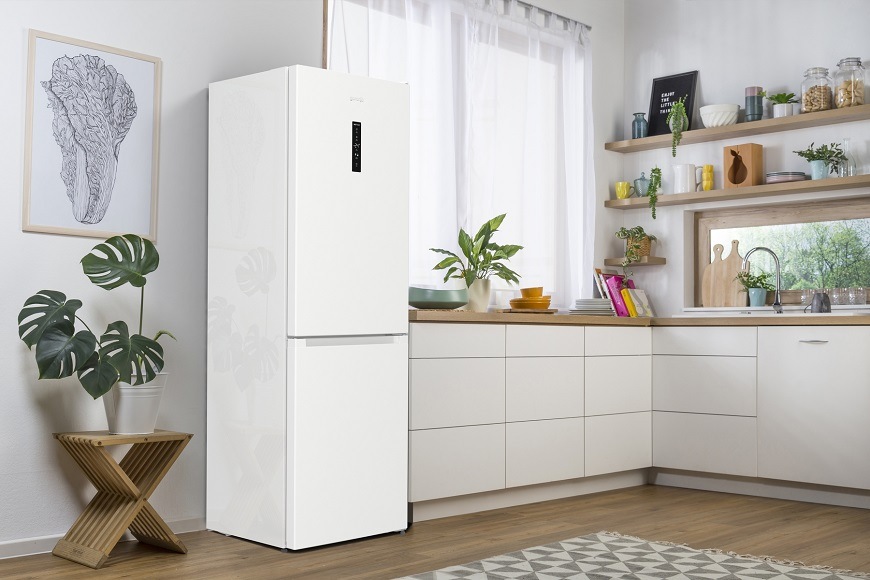 Chladnička Gorenje N61EA2W4, bílá, v domácnosti