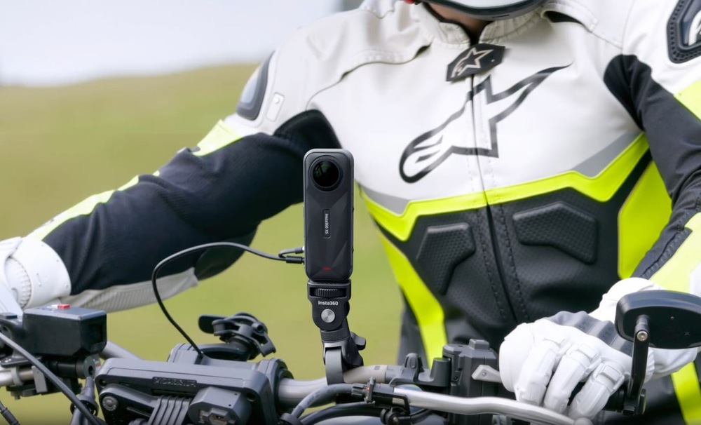 Outdoorová kamera Insta360 X5 Motocyklový balíček černá Insta360 X5 Motocyklový balíček