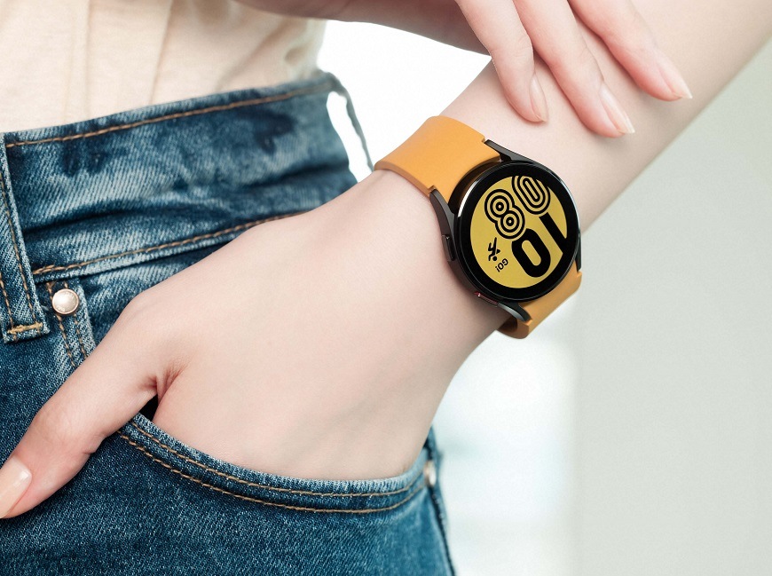 Chytré hodinky Samsung Galaxy Watch4 40mm stříbrné