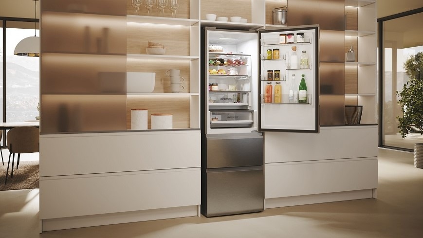 Chladnička s mrazničkou Haier HTW5618CNMG stříbrná Chladnička s mrazničkou Haier HTW5618CNMG stříbrná