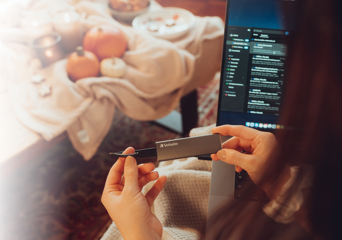 SSD externí Verbatim Vx500 2TB stříbrný