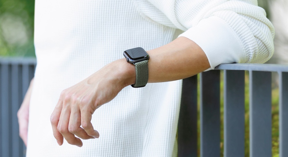 Řemínek Uniq Aspen na Apple Watch 38/40/41mm zelený Řemínek Uniq Aspen na Apple Watch 38/40/41mm zelený