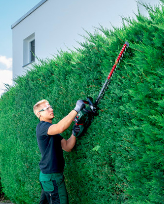 Nůžky na živý plot Metabo HS 18 LTX BL 75 (bez baterie) 601724850 Nůžky na živý plot Metabo HS 18 LTX BL 55 (bez baterie)