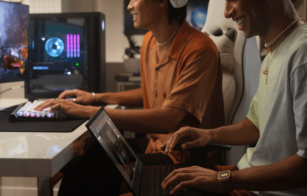 Notebook HP OMEN MAX 16-ak0003nc + Game Pass předplatné na 3 měsíce černý Notebook HP OMEN MAX 16-ak0003nc + Game Pass předplatné na 3 měsíce černý