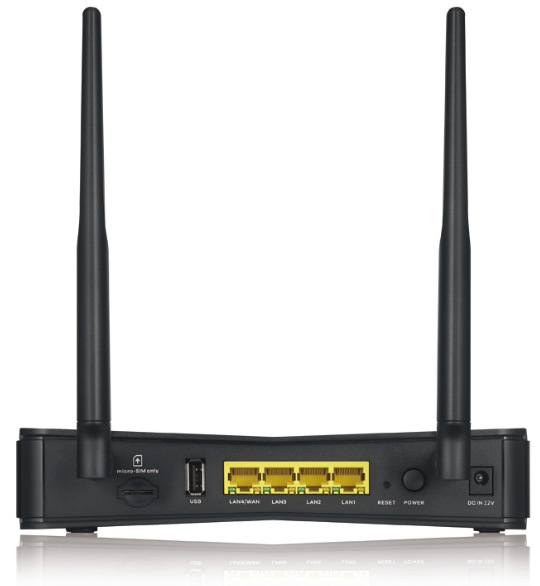 Router ZyXEL LTE3301-PLUS LTE ze zadní strany