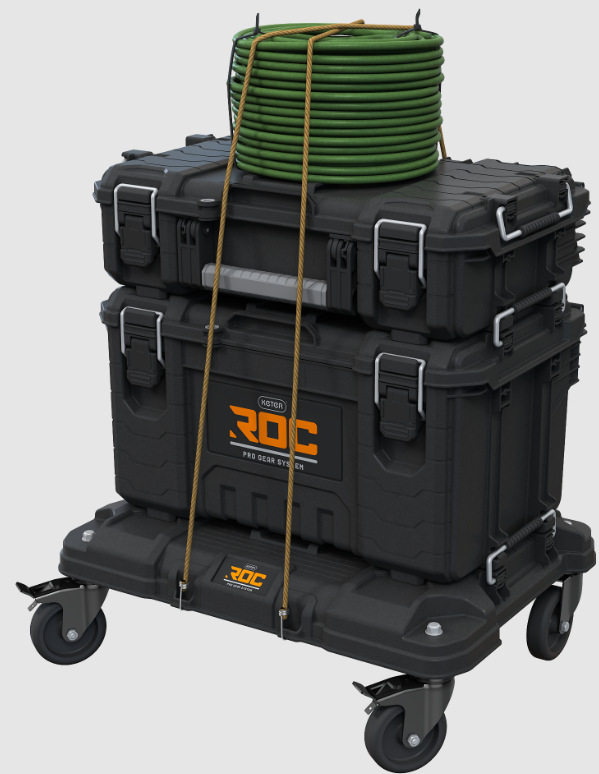 Přepravní vozík Keter ROC Pro Gear 2.0 262828 s naloženými boxy a svinutou hadicí