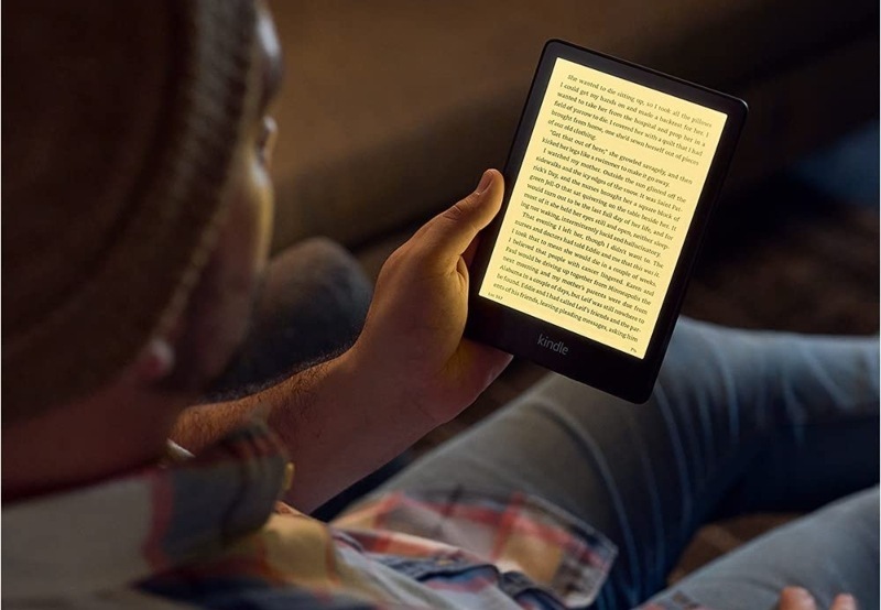 Čtečka e-knih Amazon Kindle Paperwhite 5 2021 16 GB - s reklamou modrá Amazon Kindle Paperwhite 5 2021 s reklamou, 16 GB, modrá