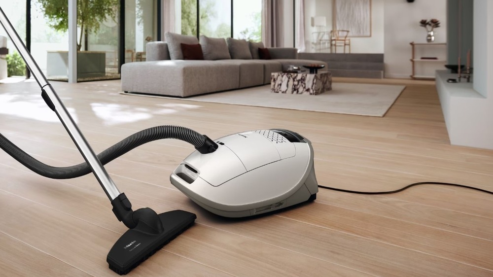 Podlahový vysavač Miele Guard M1 Parquet Flex bílý