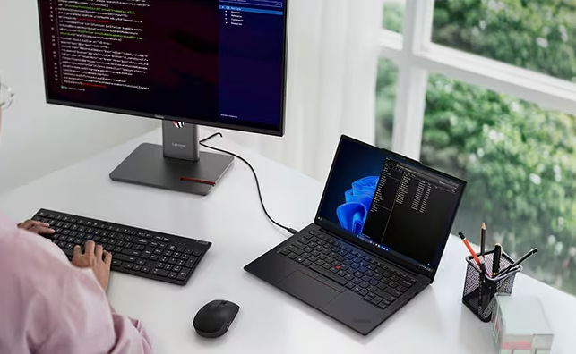 Notebook Lenovo ThinkPad E14 Gen 7 černý