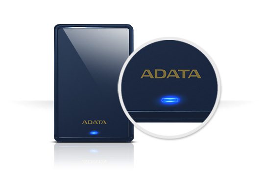 U ADATA HV620S je pak velmi praktická LED indikace provozu