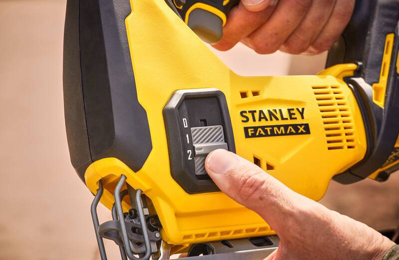 Přímočará pila Stanley FatMax SFMCS600B-XJ (bez baterie) Přímočará pila Stanley FatMax SFMCS600B-XJ (bez baterie)