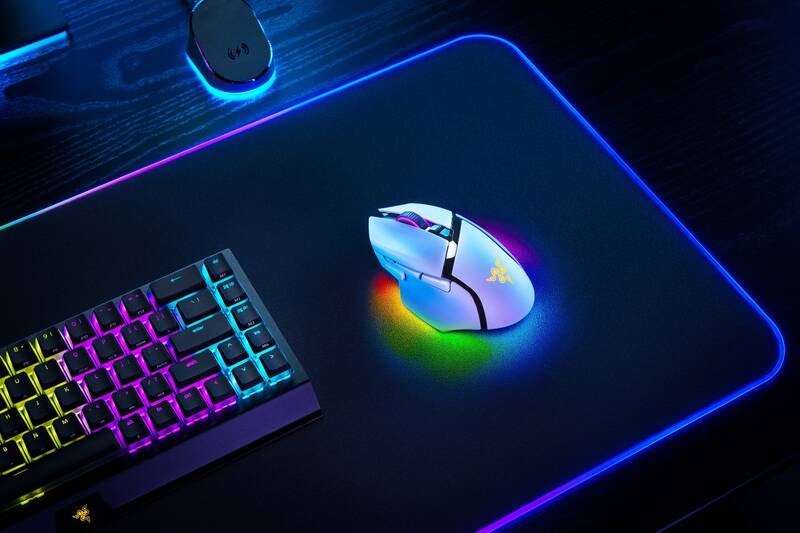 Myš Razer Basilisk V3 Pro bílá Myš Razer Basilisk V3 Pro bílá