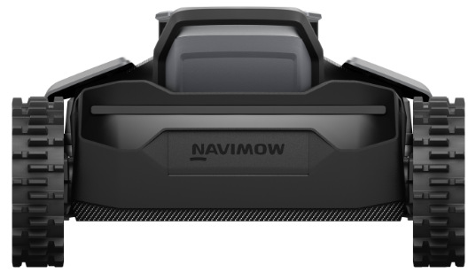 Zadní pohled na robotickou sekačku Segway Navimow X450E