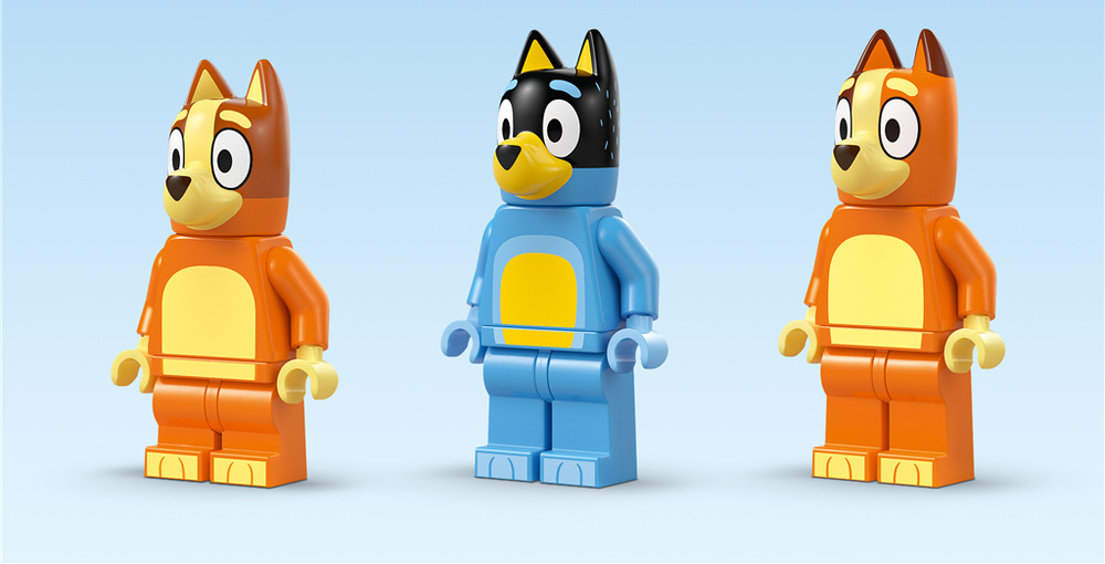 Stavebnice LEGO® Bluey 11203 Bluey a její rodinný dům Čtyři figurky Bluey, Bingo, maminky a Bandita umožní přehrávat známé situace i vymýšlet nová dobrodružství