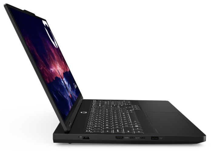Notebook Lenovo Legion Pro 5 16IAX10H černý Boční pohled na notebook Lenovo Legion Pro 5 16IAX10H s konektory na levé straně