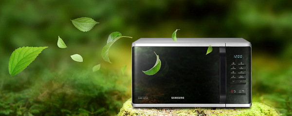Samsung MS23K3513AK/EO - Eco režim - mikrovlnka v přírodě, padající listy