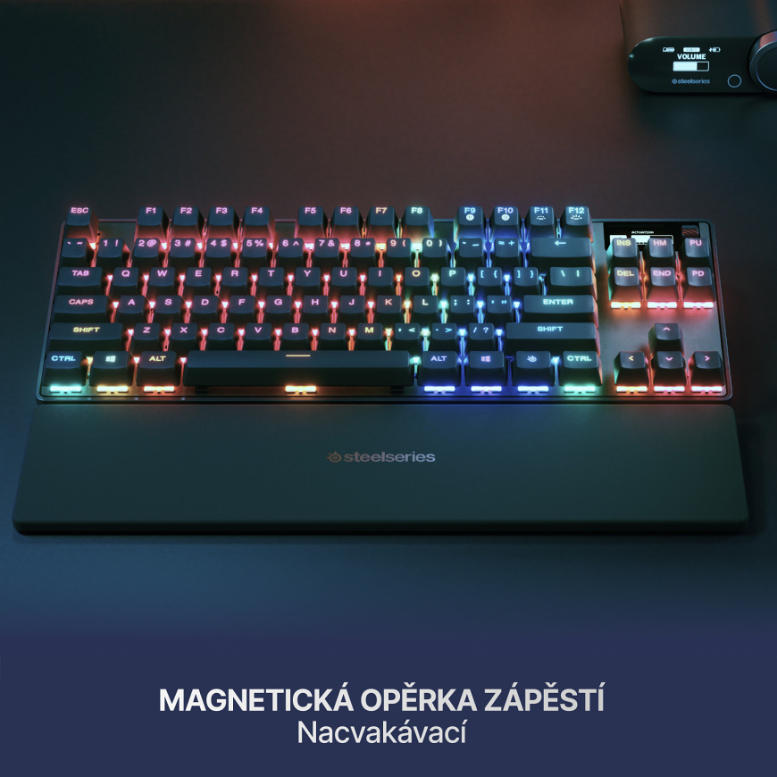Magnetická opěrka zápěstí zvyšuje pohodlí při dlouhém hraní i každodenním používání klávesnice
