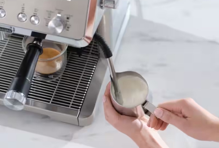 Pákový kávovar De'Longhi La Specialista OPERA EC 9555.M nerez