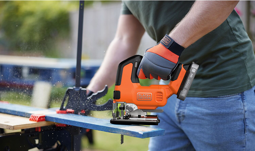 Přímočará pila Black-Decker BLCJS78E1-QW (s baterií) Přímočará pila Black-Decker BLCJS78E1-QW (s baterií)