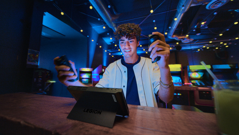 Herní konzole Lenovo Legion Go 8APU1 512 GB + Game Pass předplatné na 3 měsíce černá Herní konzole Lenovo Legion Go 8APU1 512 GB + Game Pass předplatné na 3 měsíce černá