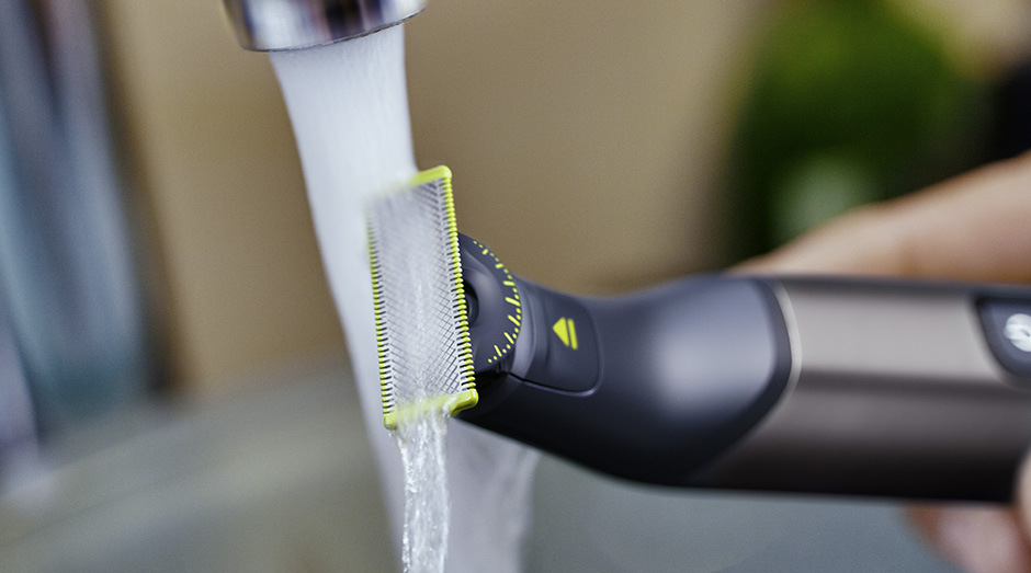 Zastřihovač vousů Philips OneBlade Pro 360 QP6551/15