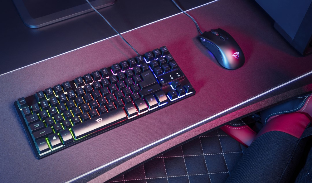 Klávesnice Trust GXT 833 Thado TKL Illuminated, CZ/SK černá Klávesnice Trust GXT 833 Thado TKL Illuminated, CZ/SK černá