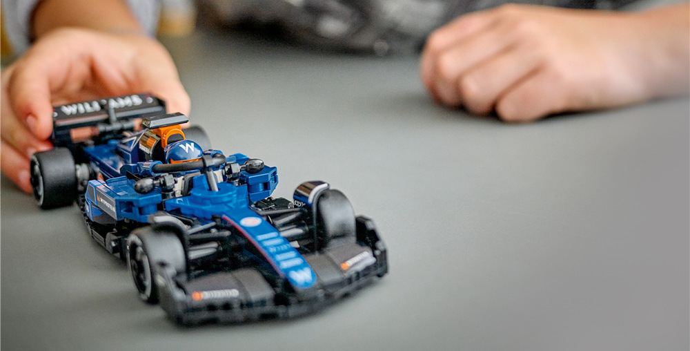 Stavebnice LEGO® Speed Champions 77249 Závodní auto Williams Racing FW46 F1® Další modely LEGO Speed Champions umožní vytvořit vlastní startovní rošt a pokaždé uspořádat jiný závod.