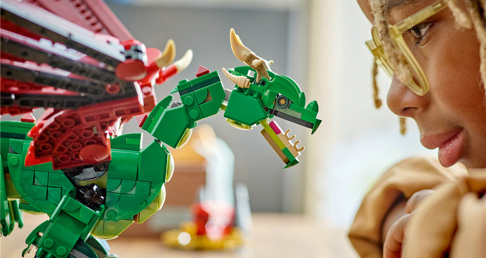 Stavebnice LEGO® Creator 3 v 1 31161 Středověký drak Pohyblivé části všech tří modelů dávají dětem větší volnost při hraní a vymýšlení vlastních scénářů.