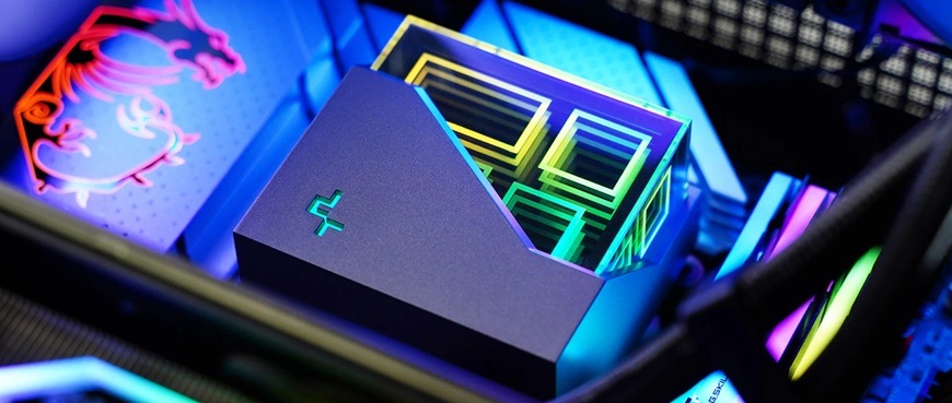 Vodní chladič DeepCool LT520 černý