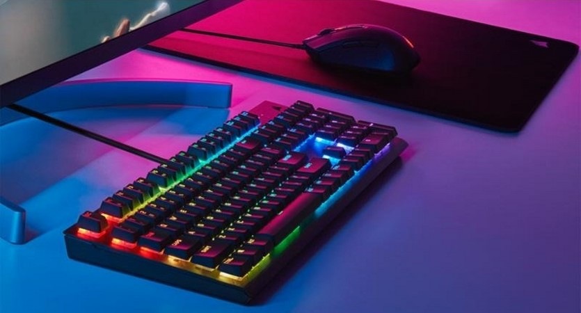 Klávesnice Corsair K60 RGB PRO Cherry Viola, US černá