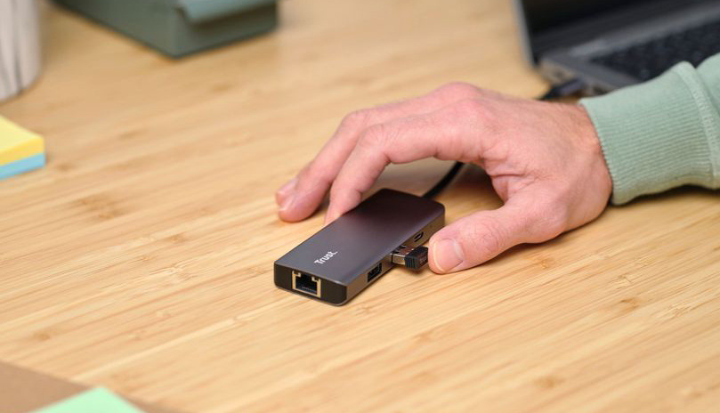USB Hub Trust DALYX, 6-in-1 USB-C Multi-Port stříbrný USB Hub Trust DALYX, 6-in-1 USB-C Multi-Port stříbrný