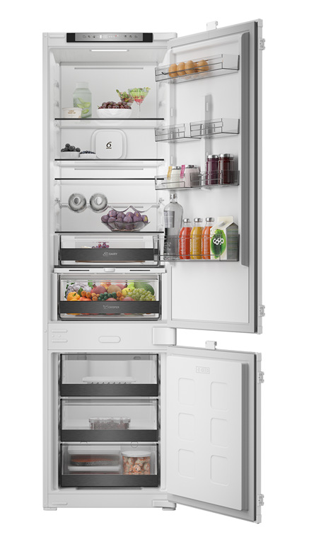 Vestavná chladnička Whirlpool AI AdaptiveCool WHK2 5294 B6E, NoFrost, bílá barva.