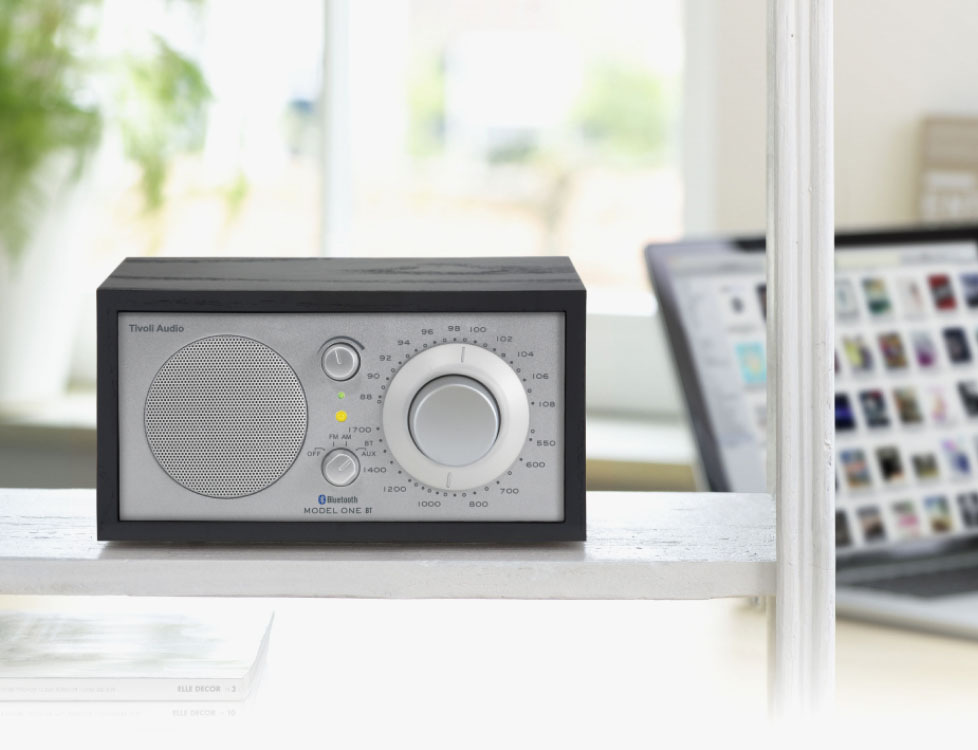 Radiopřijímač Tivoli Audio Model One BT černý/stříbrný